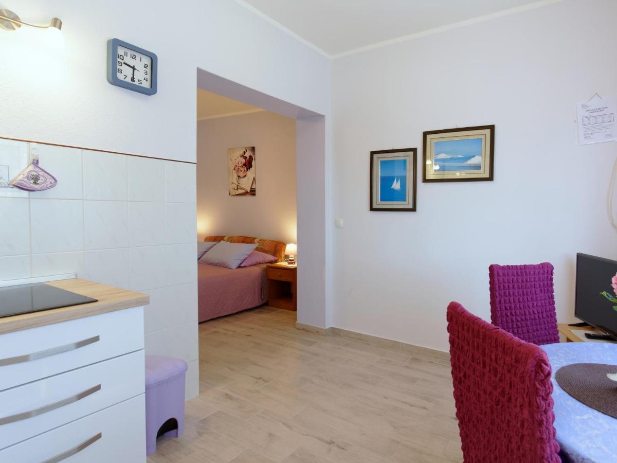 Apartments Marta By Rent Istria Новиград Экстерьер фото